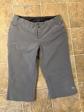 REI Gray Women's Outdoor Stretch Capris